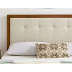 Beige stoffen gecapitonneerd houten kingsize hoofdbord