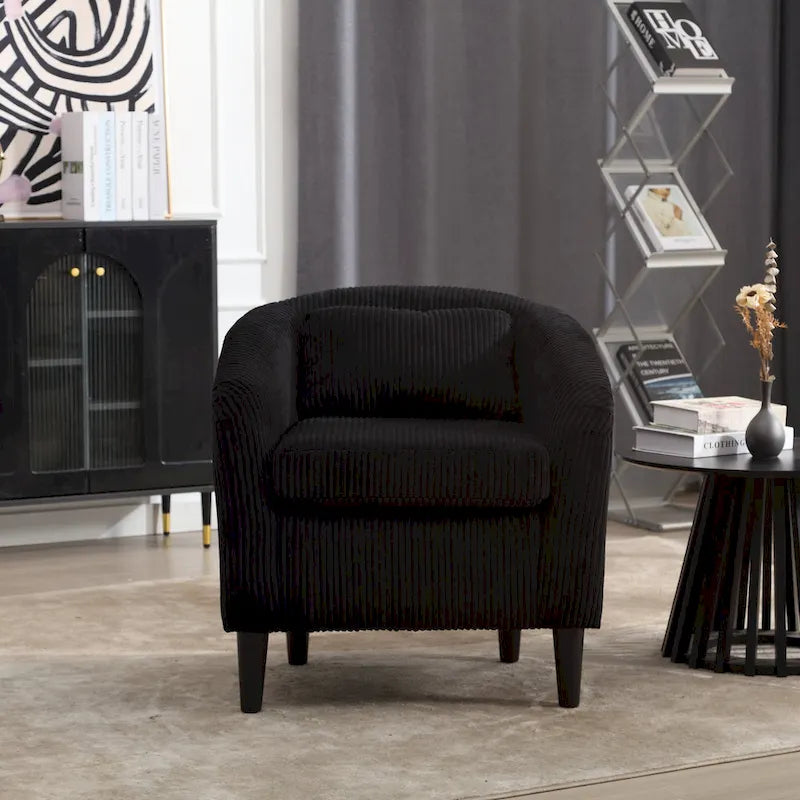 Stoffen fauteuil met kussen en en sierkussen